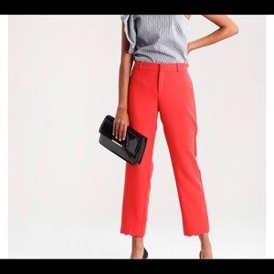Banana Republic Avery Fit Scallop Hem Pant